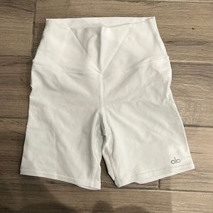 Alo white bike shorts XS